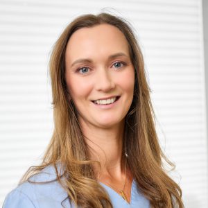 Oleksandra Jerphanion Assistenz, Kinderbehandlung